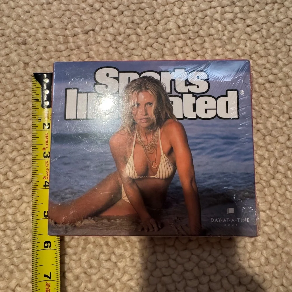 Vintage Sports Illustrated 2004 Swimsuit Calendar New Factory Sealed